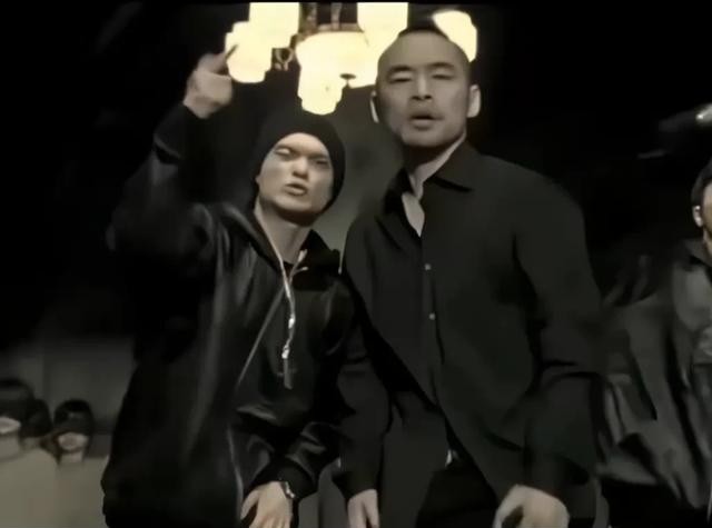 明星副业投资风险_赵薇股票亏40亿_黄立成3.8亿亏损案例