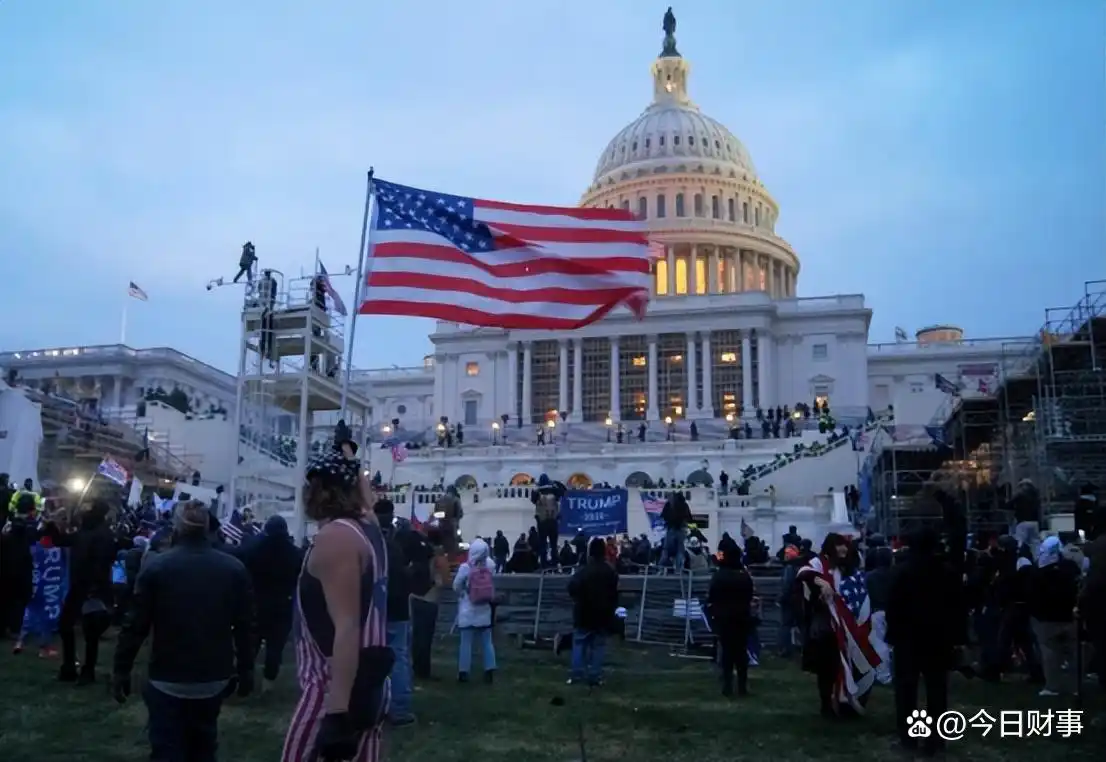 2025年中国外汇储备排名_各国央行黄金储备分析_全球黄金储备排名