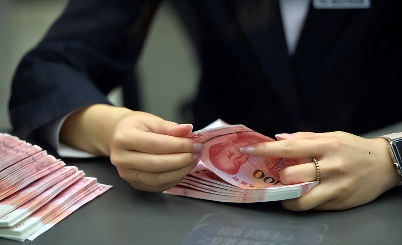 铁矿石人民币结算_全球外汇市场交易额_大豆贸易人民币结算