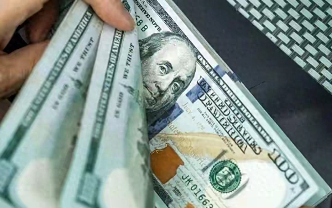 美元远期外汇牌价_银行美元现汇买入卖出价_中行APP外汇价格变化