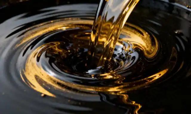 2025年原油市场CTA亏损周期_算法交易员原油市场趋势跟踪_现货原油投资亏损sohu