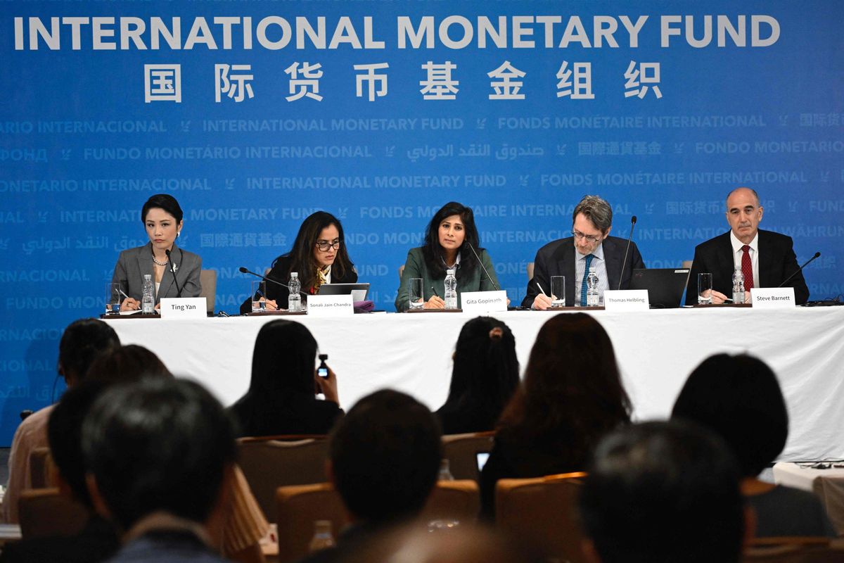 外汇交易交易中心_人民币低估多少 国际货币基金组织 人民币升值压力