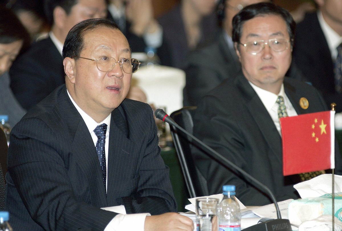 外汇交易交易中心_人民币低估多少 国际货币基金组织 人民币升值压力