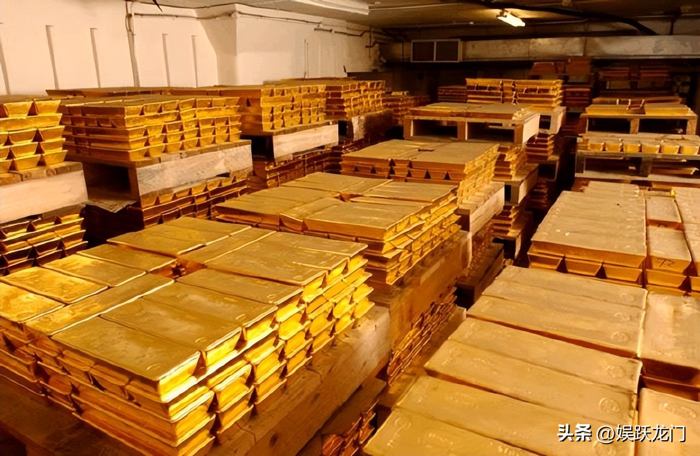各国央行黄金储备策略调整_中央银行保管外汇储备的意义和作用_央行购金黄金存放地转移