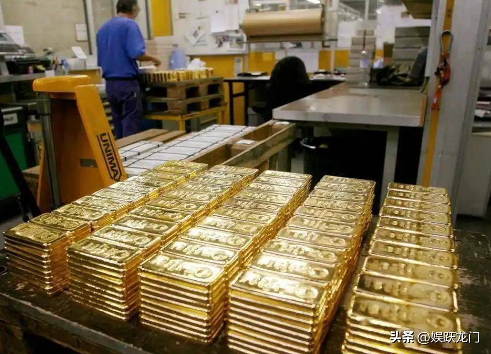 央行购金黄金存放地转移_各国央行黄金储备策略调整_中央银行保管外汇储备的意义和作用