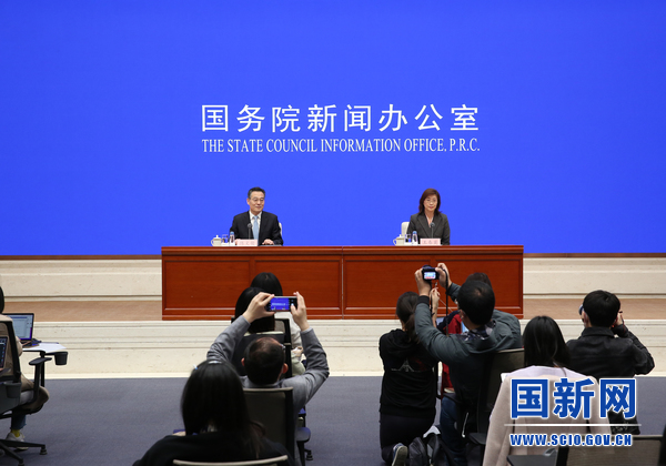 人民币汇率双向波动_企业汇率避险策略_外汇汇率